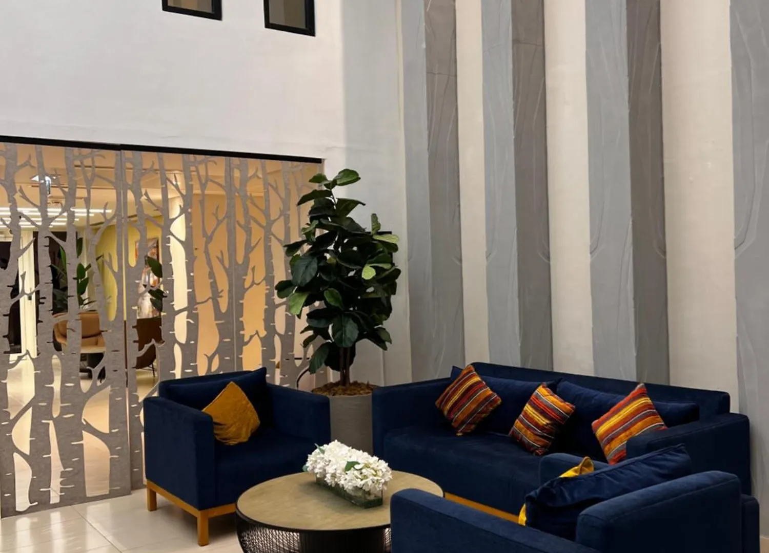 Luxurious Apartment 1Br Stay Steps To Ferrari & Warner Bros Yas Mall  Abu Zabi