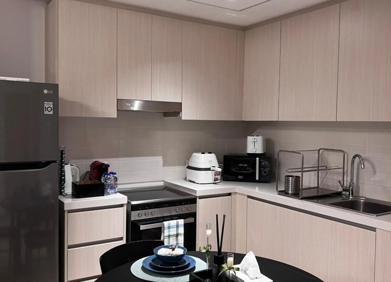 Luxurious Apartment 1Br Stay Steps To Ferrari & Warner Bros Yas Mall