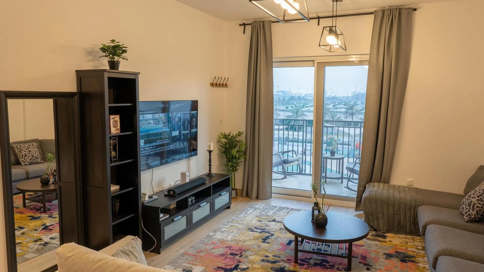 Luxurious Apartment 1Br Stay Steps To Ferrari & Warner Bros Yas Mall